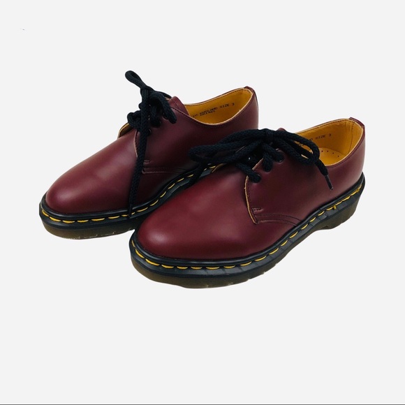 Dr. Martens NEW Cherry Red Smooth Eyelet Sz 5 - Picture 2 of 11